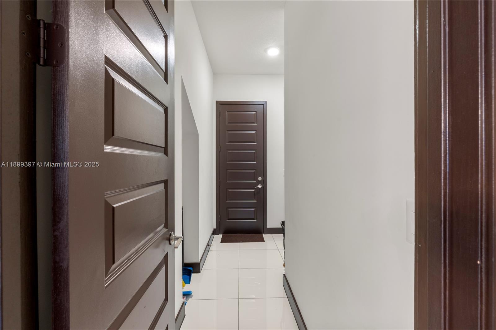 DUNNWOODY LAKE - Residential