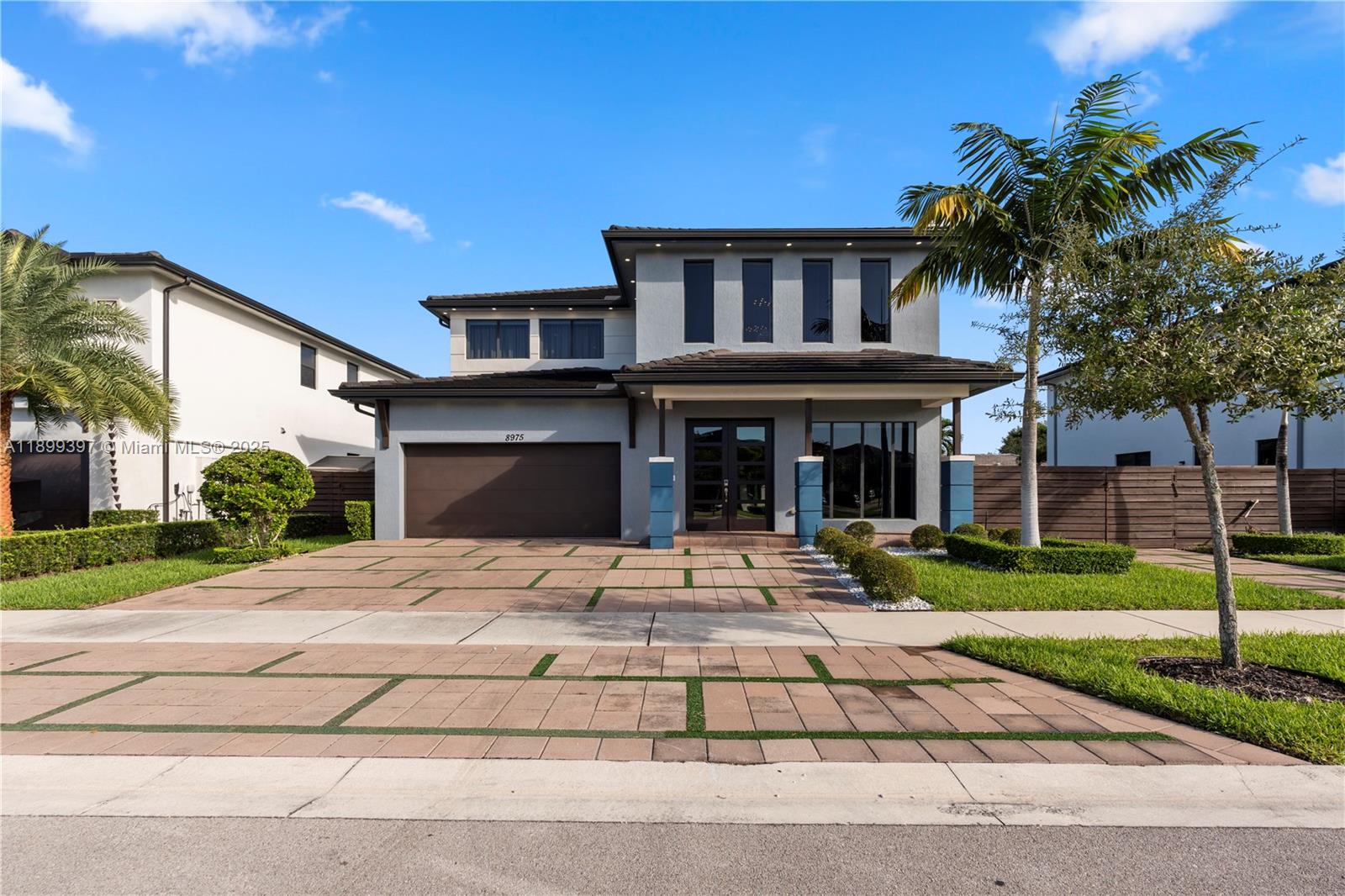 DUNNWOODY LAKE - Residential