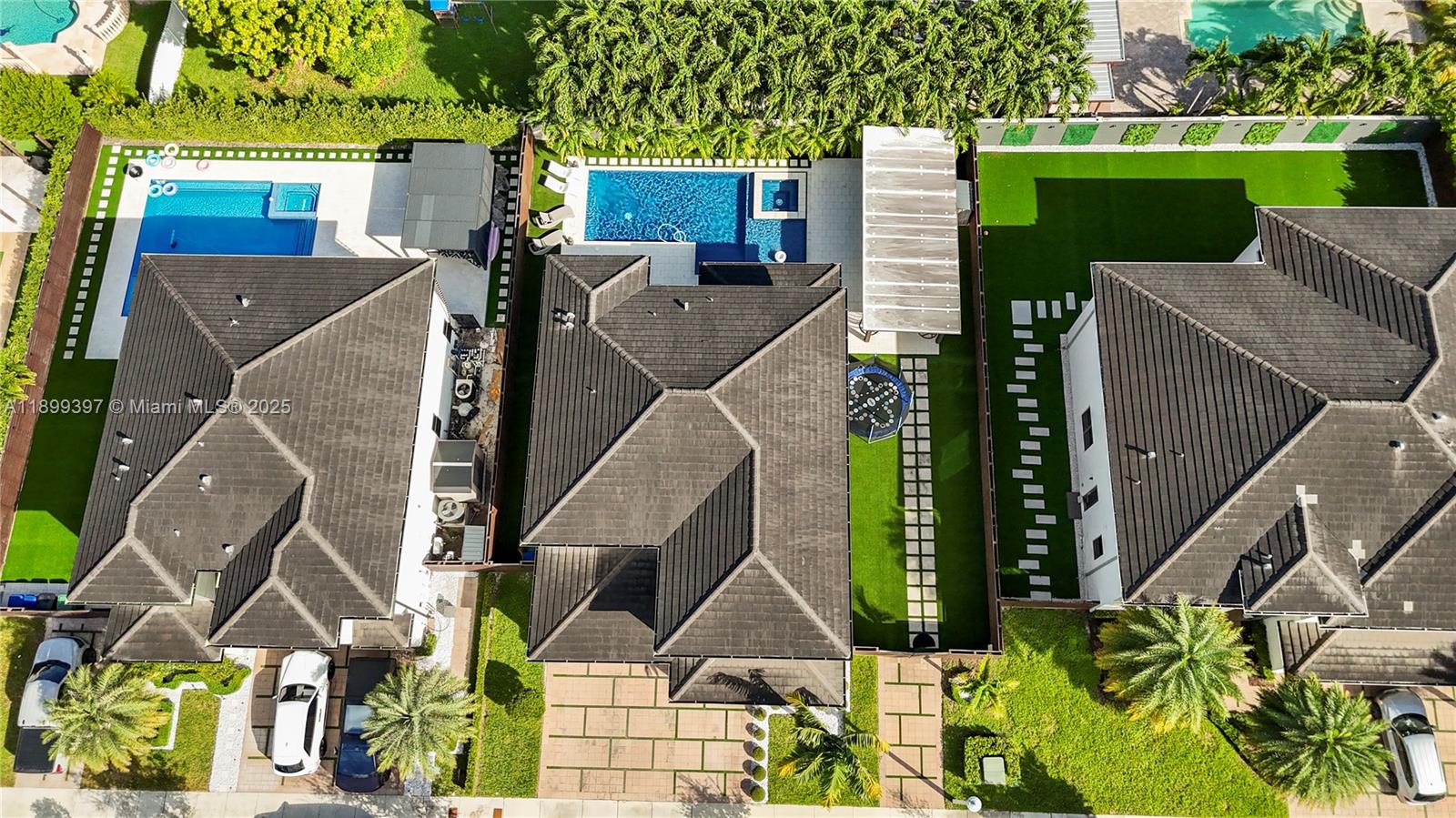 DUNNWOODY LAKE - Residential