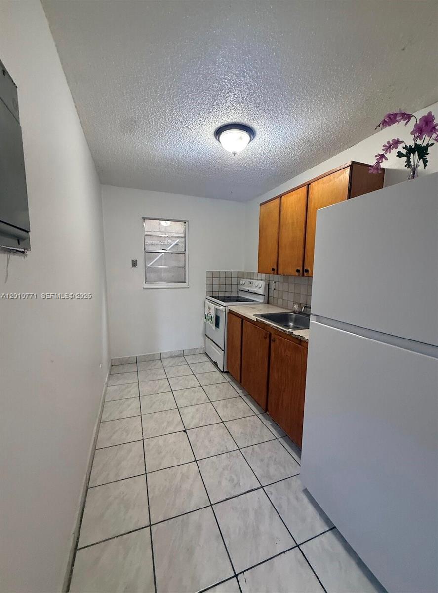 718 SW 11th Ave 5