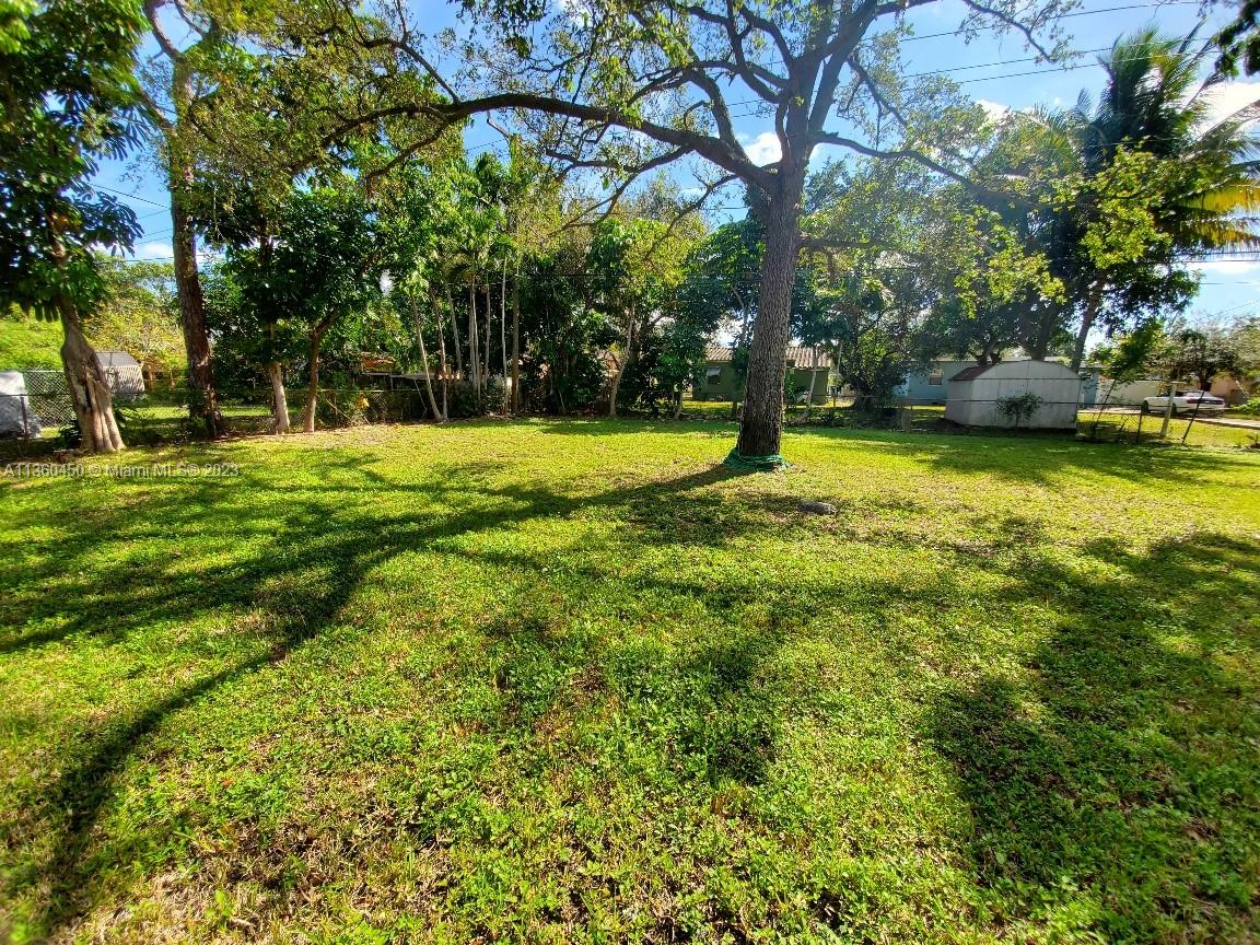 SUNKIST GROVE - Residential Lease