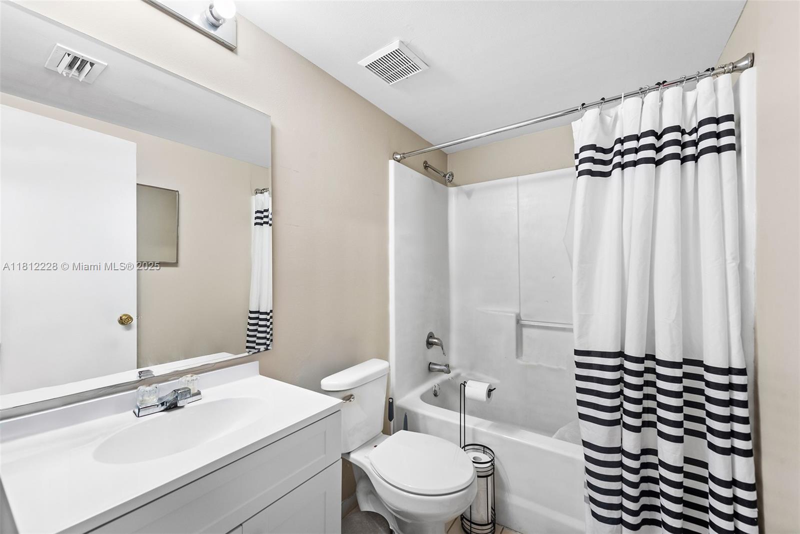 LAKEWOOD AT EMERALD HILLS - Residential