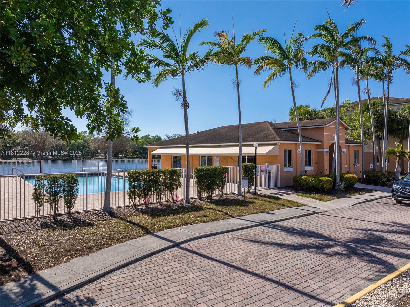 LAKEWOOD AT EMERALD HILLS - Residential