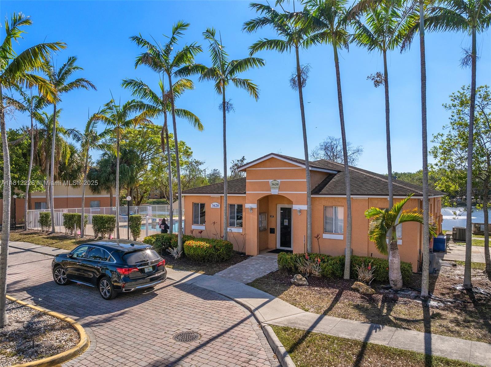 LAKEWOOD AT EMERALD HILLS - Residential