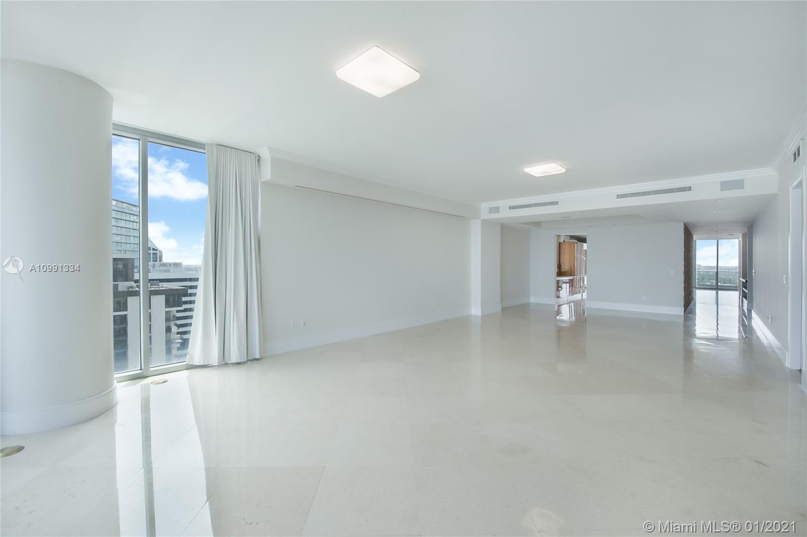 GROVENOR HOUSE CONDO - Residential