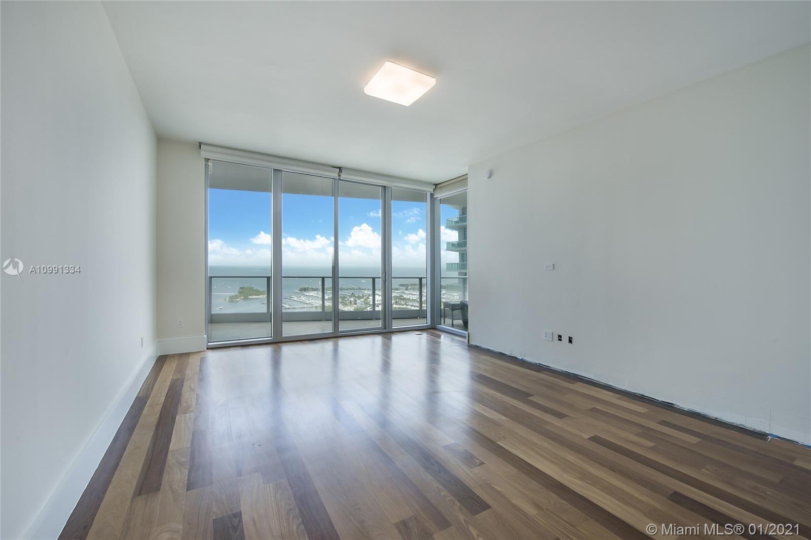 GROVENOR HOUSE CONDO - Residential