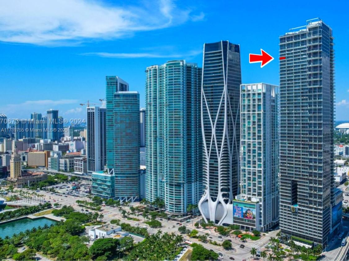 1100 Biscayne Blvd 5801