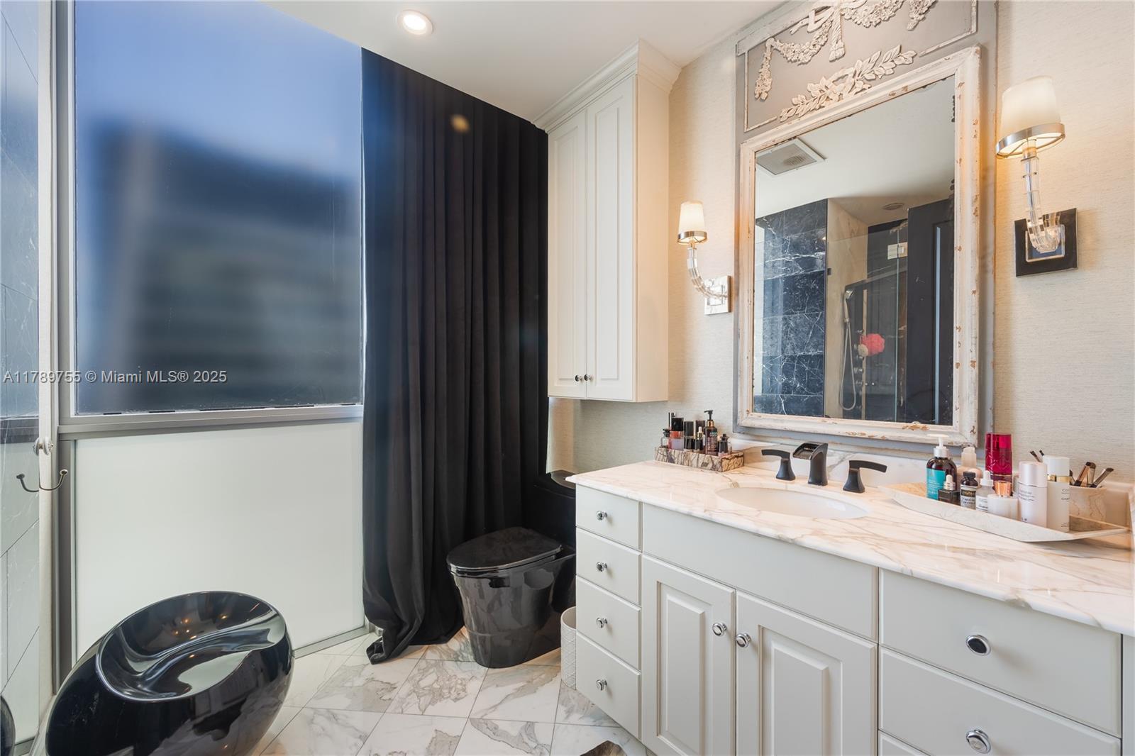 MARQUIS CONDO - Residential Lease