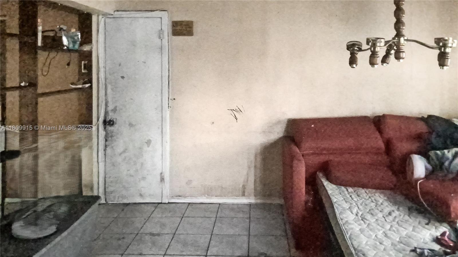 ANDERSON HEIGHTS - Residential