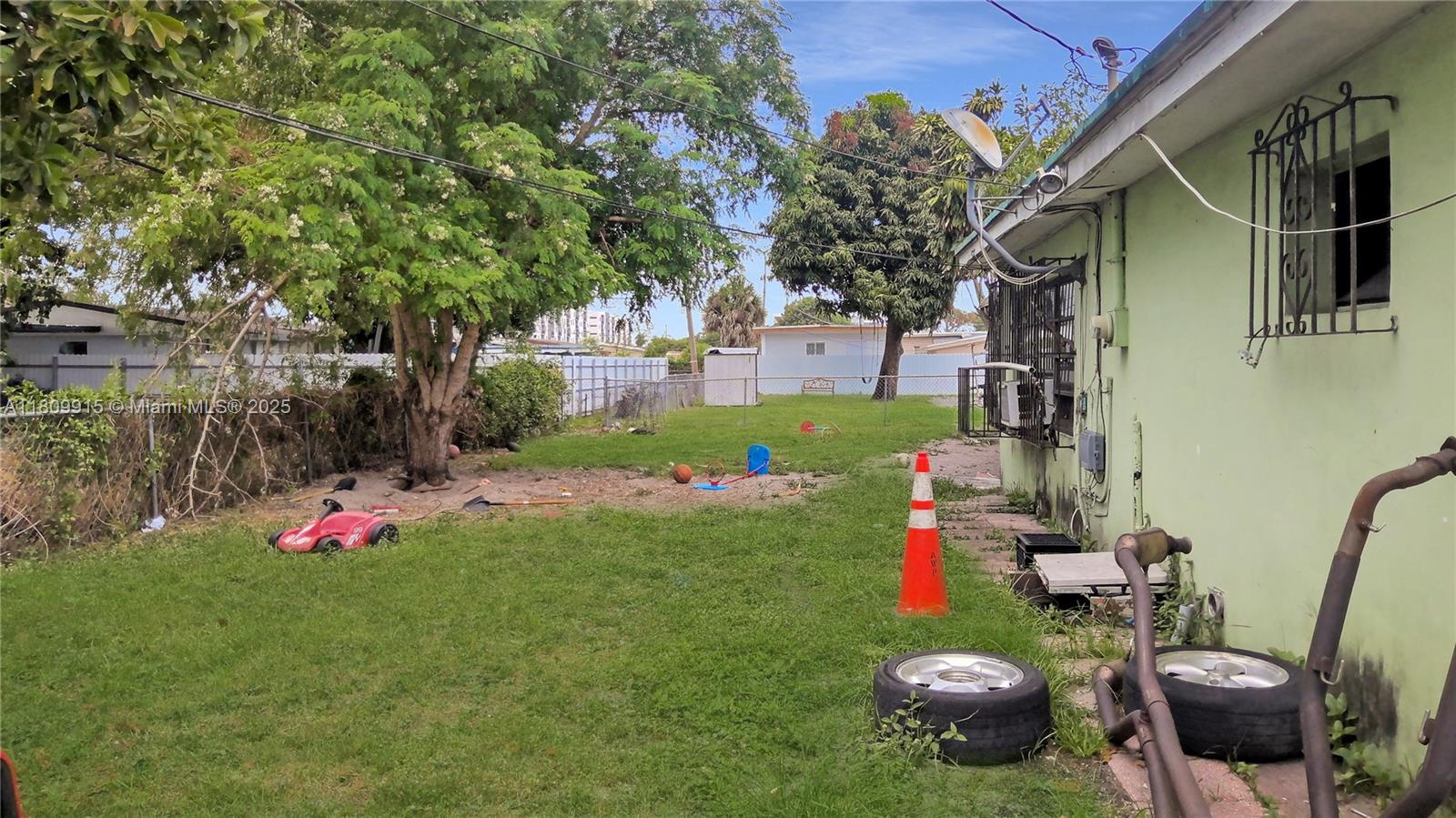 ANDERSON HEIGHTS - Residential