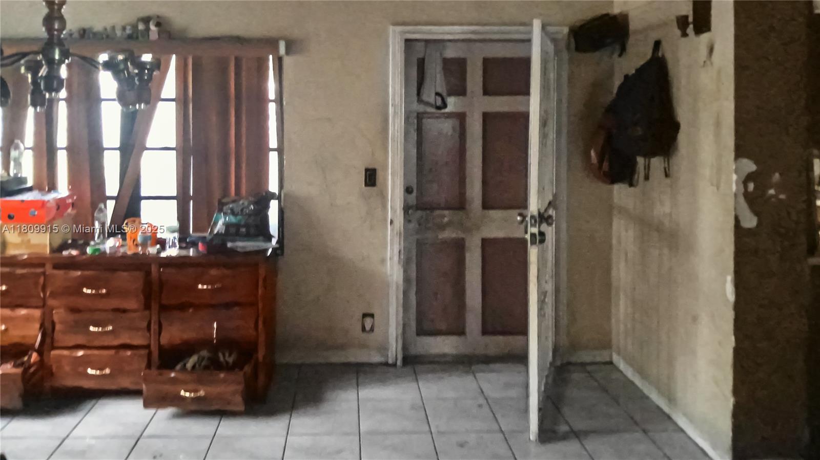 ANDERSON HEIGHTS - Residential