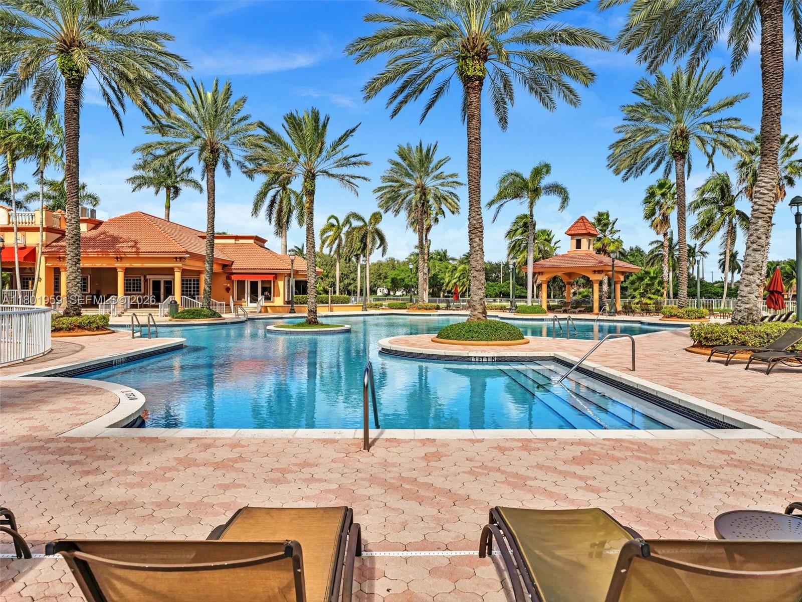 GRAND ISLES - Residential