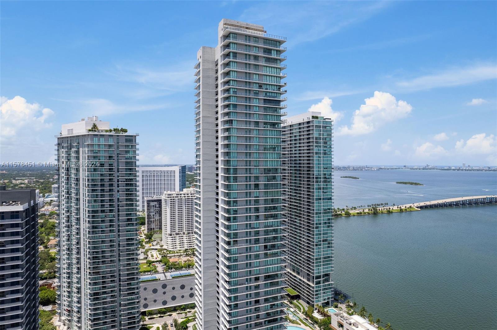 GRAN PARAISO CONDO - Residential