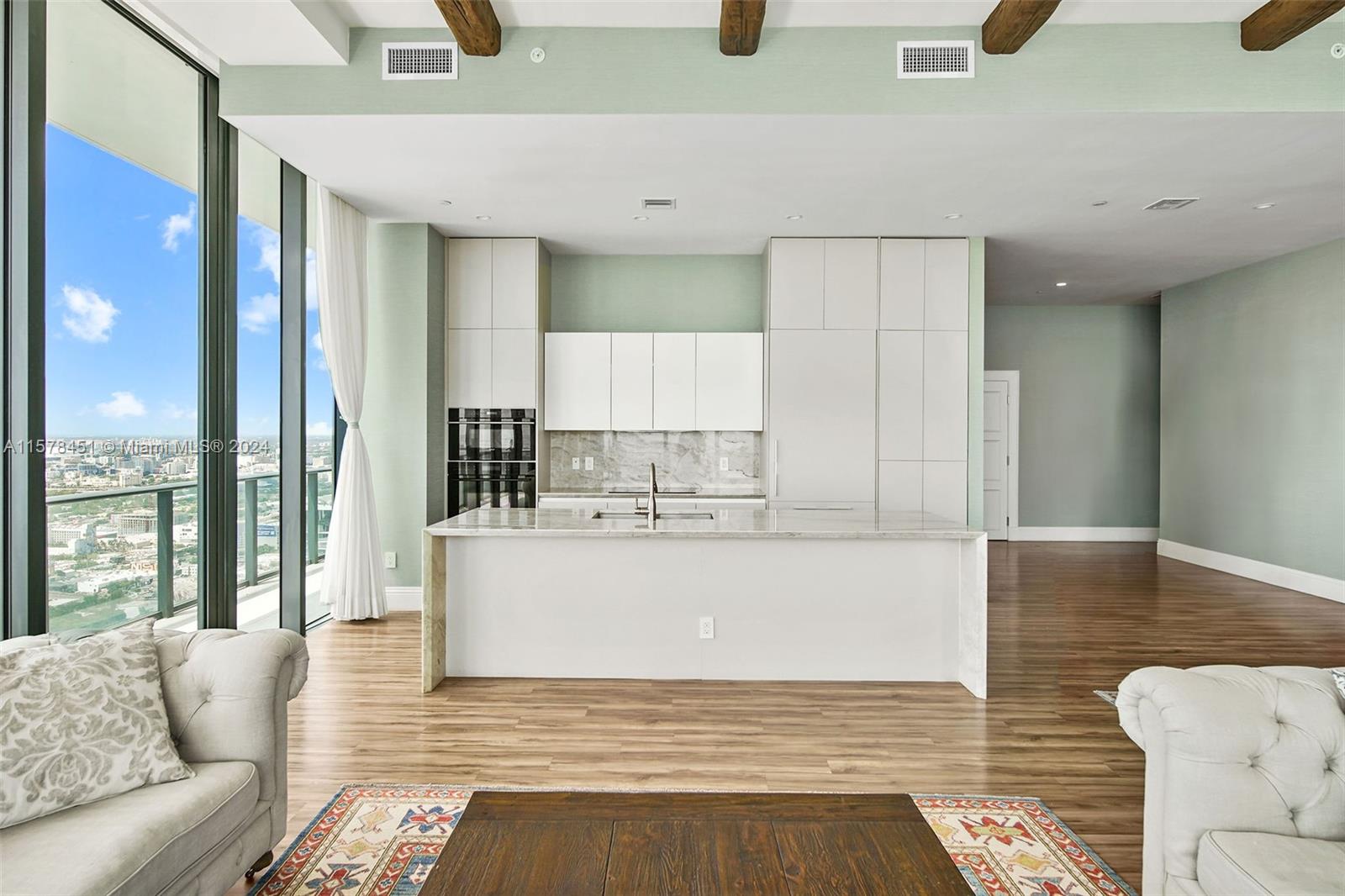 GRAN PARAISO CONDO - Residential