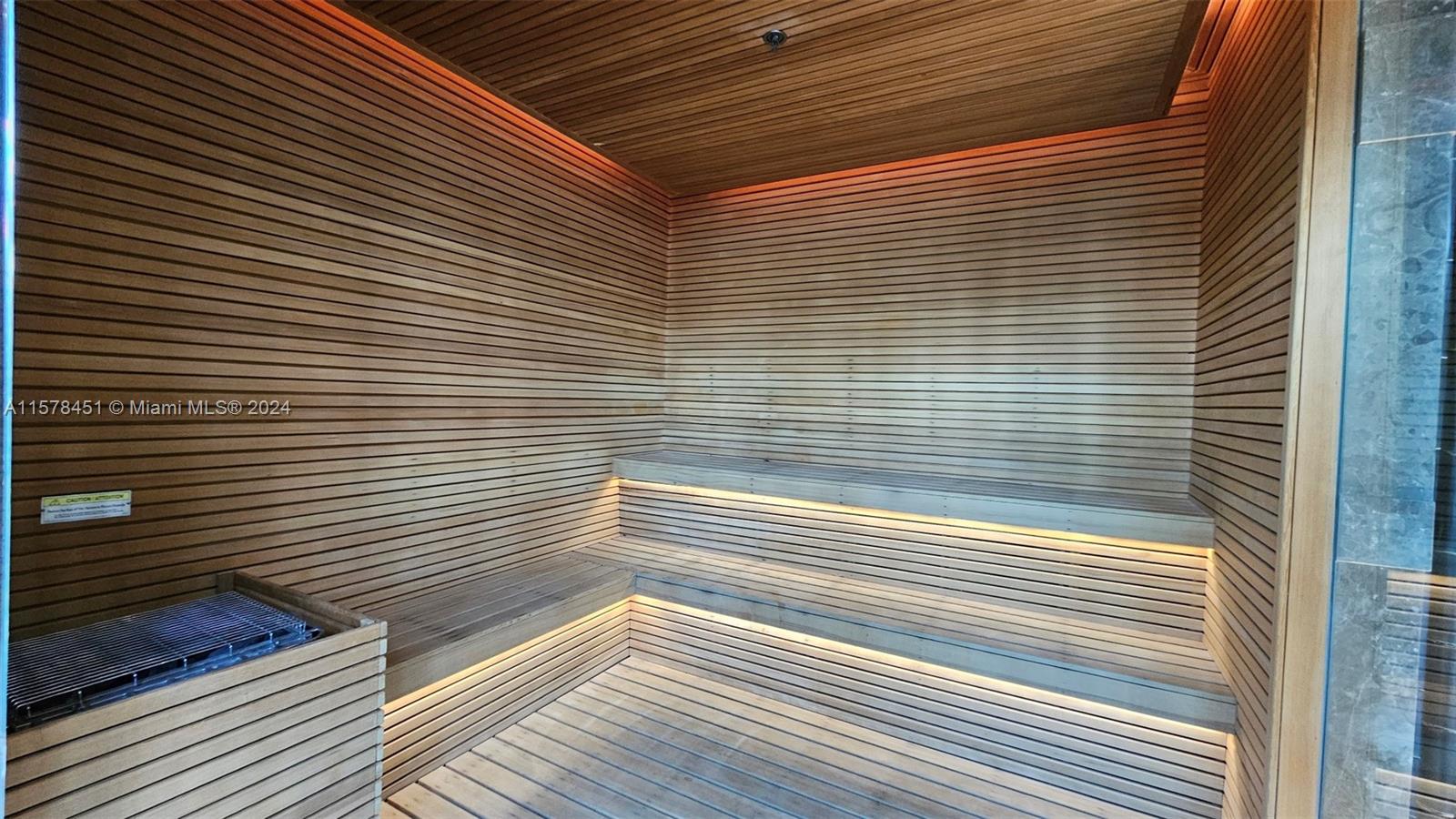 GRAN PARAISO CONDO - Residential