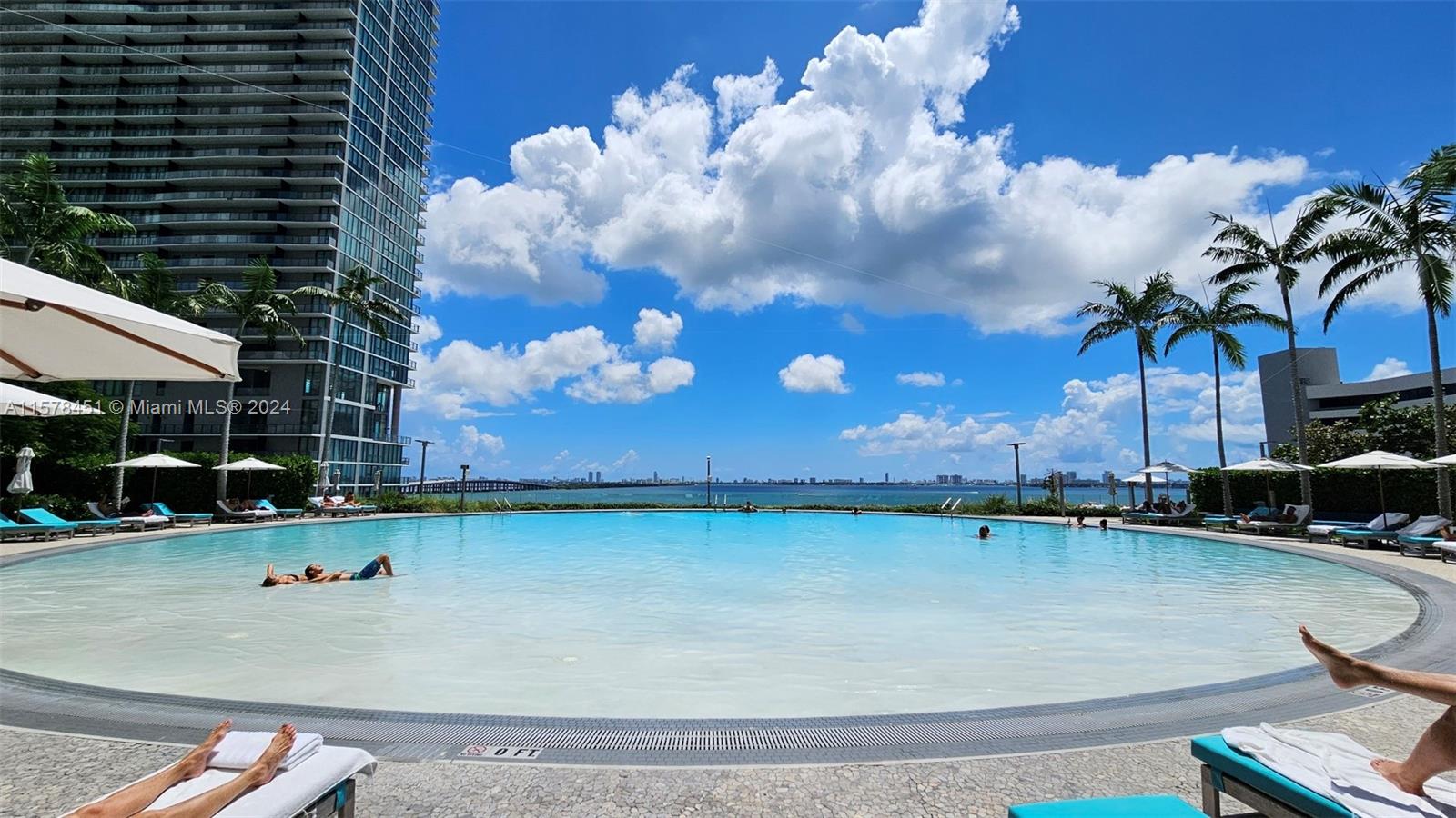 GRAN PARAISO CONDO - Residential