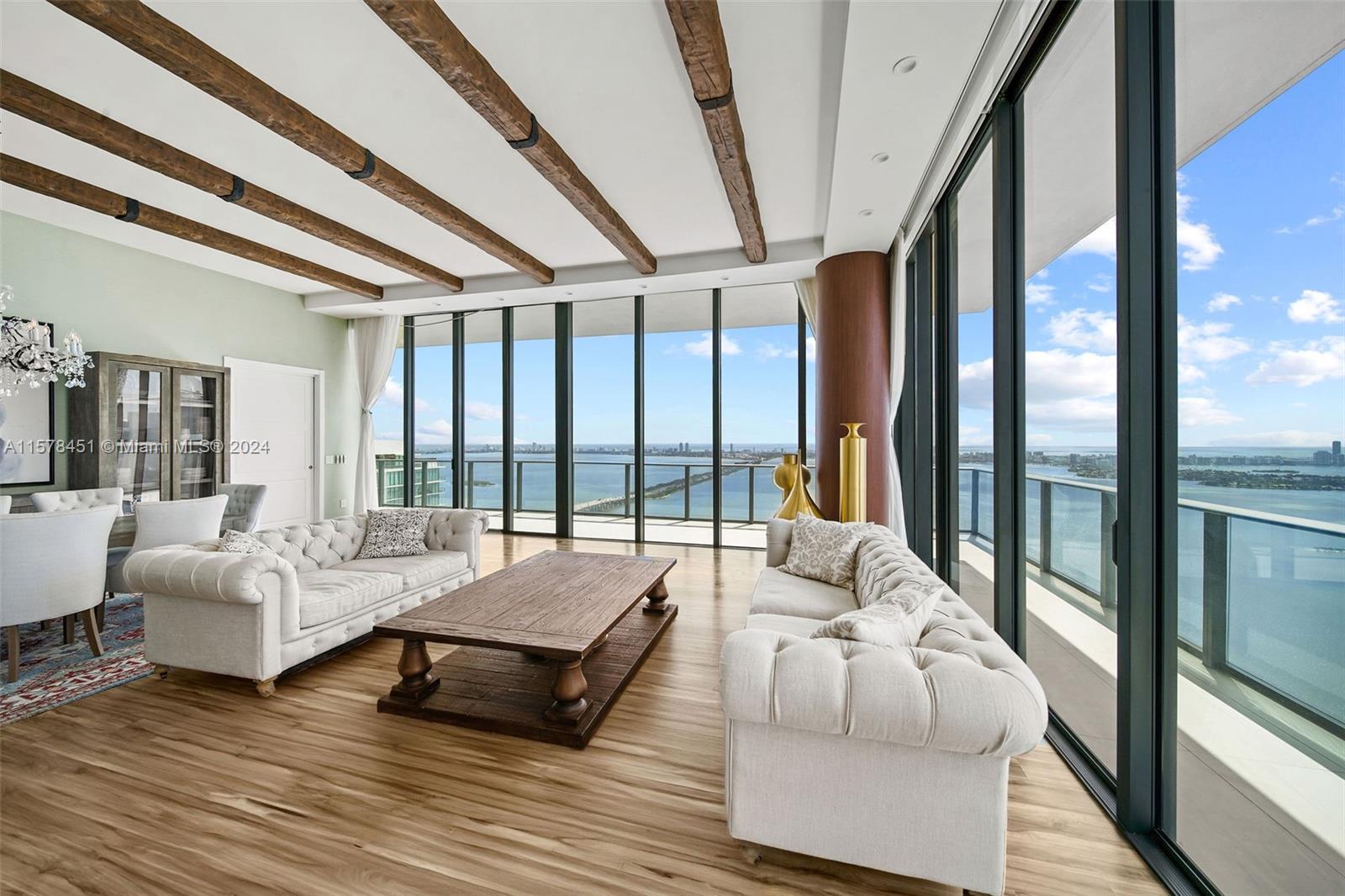 GRAN PARAISO CONDO - Residential