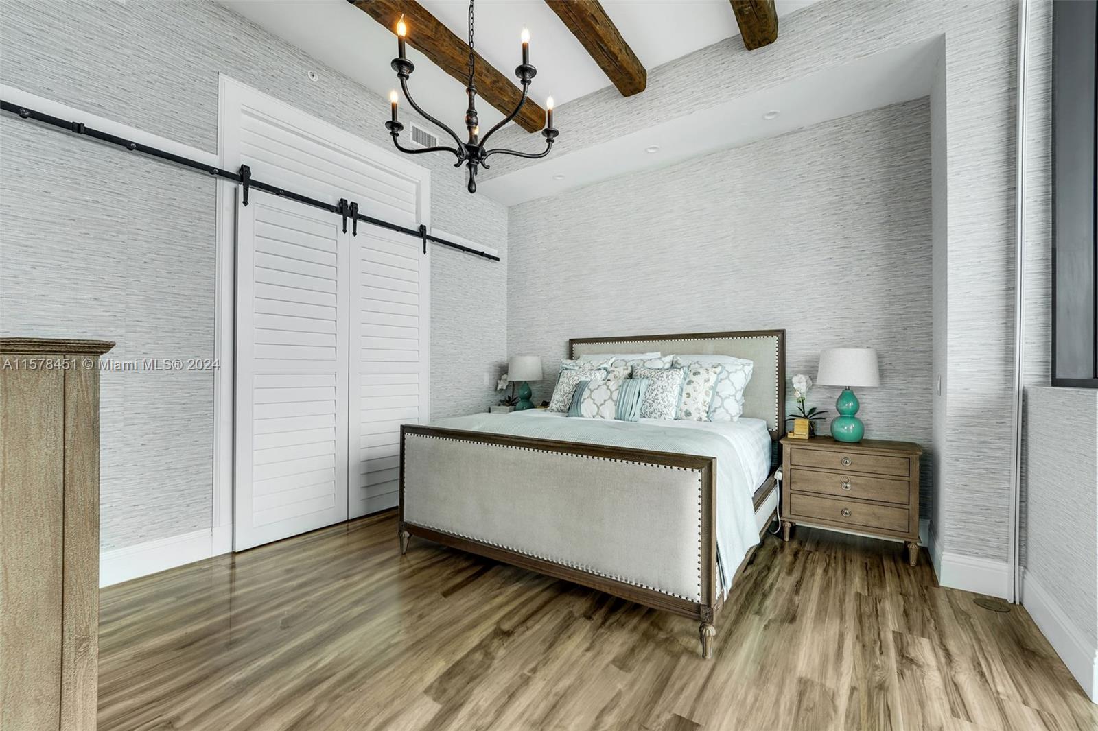 GRAN PARAISO CONDO - Residential