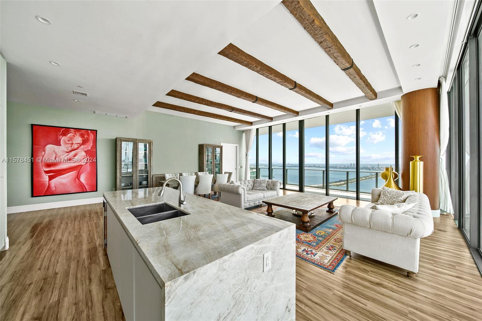 GRAN PARAISO CONDO - Residential