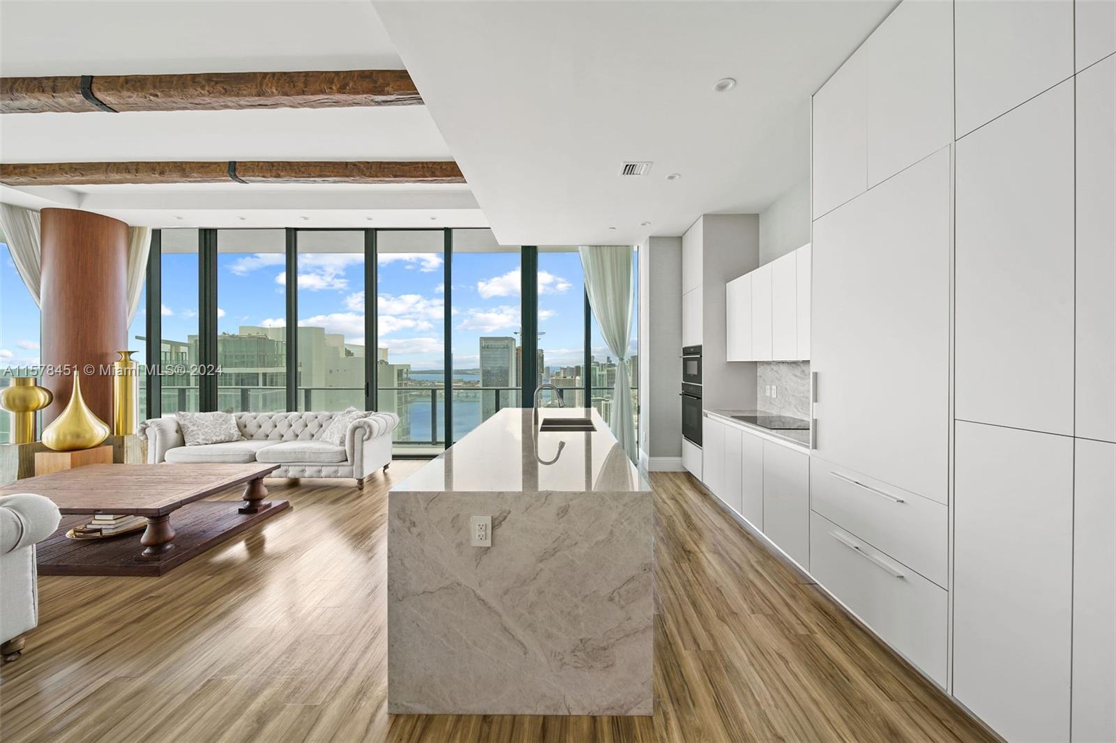 GRAN PARAISO CONDO - Residential