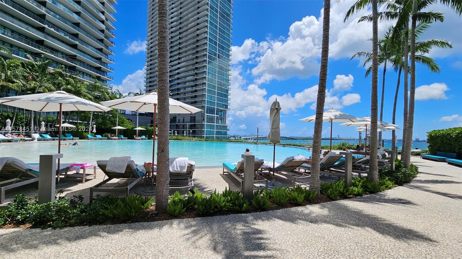 GRAN PARAISO CONDO - Residential