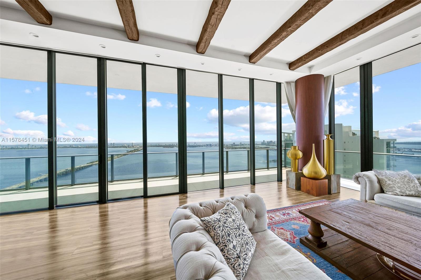 GRAN PARAISO CONDO - Residential