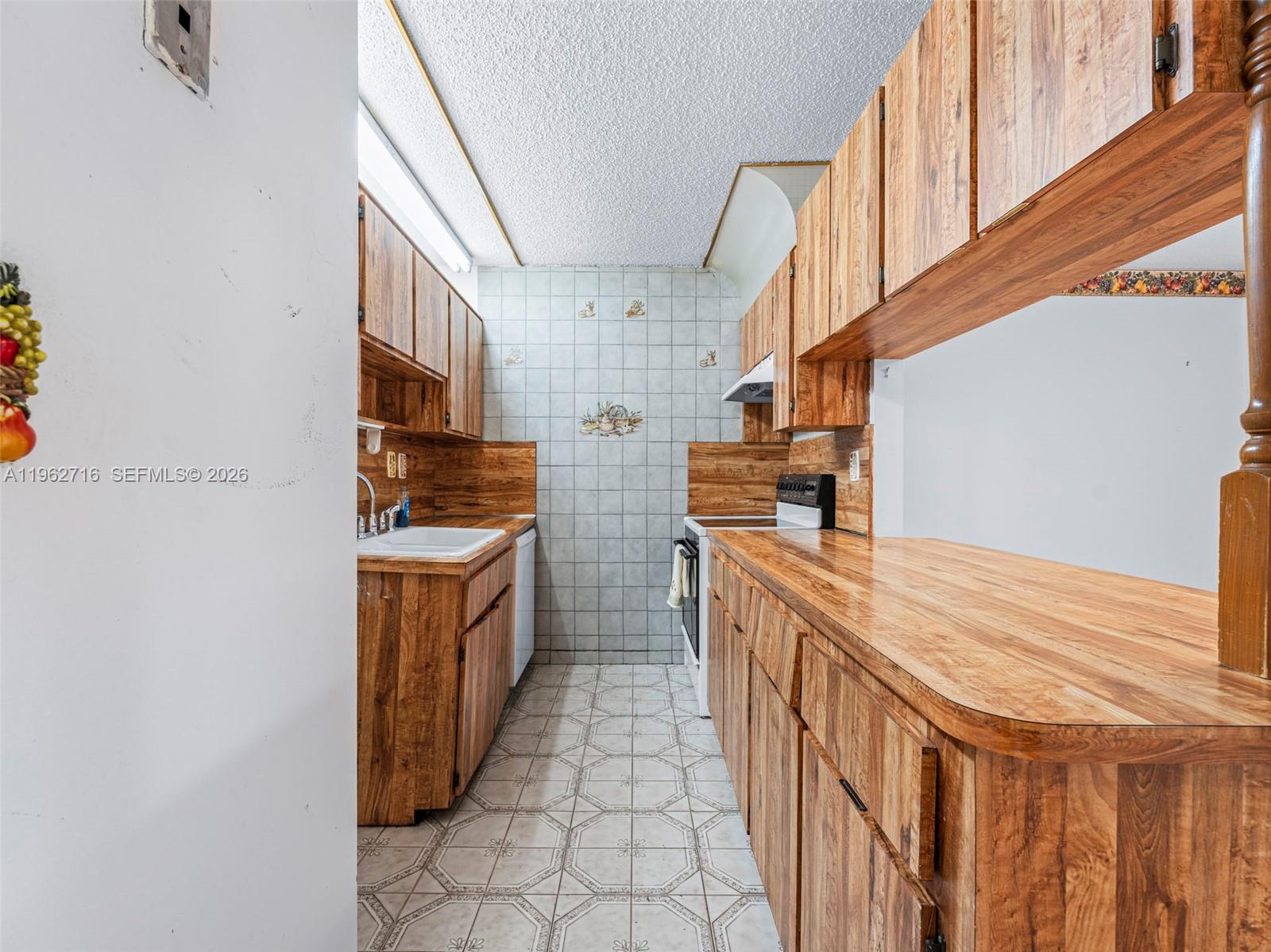 AILEEN-SUSAN - Residential