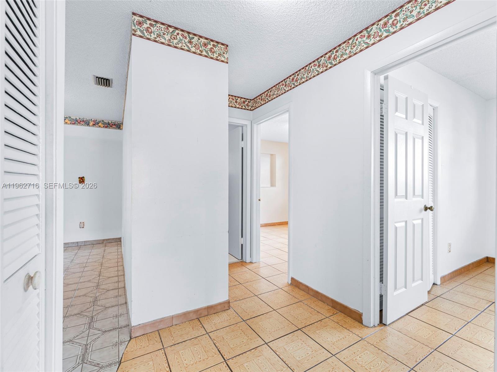 AILEEN-SUSAN - Residential