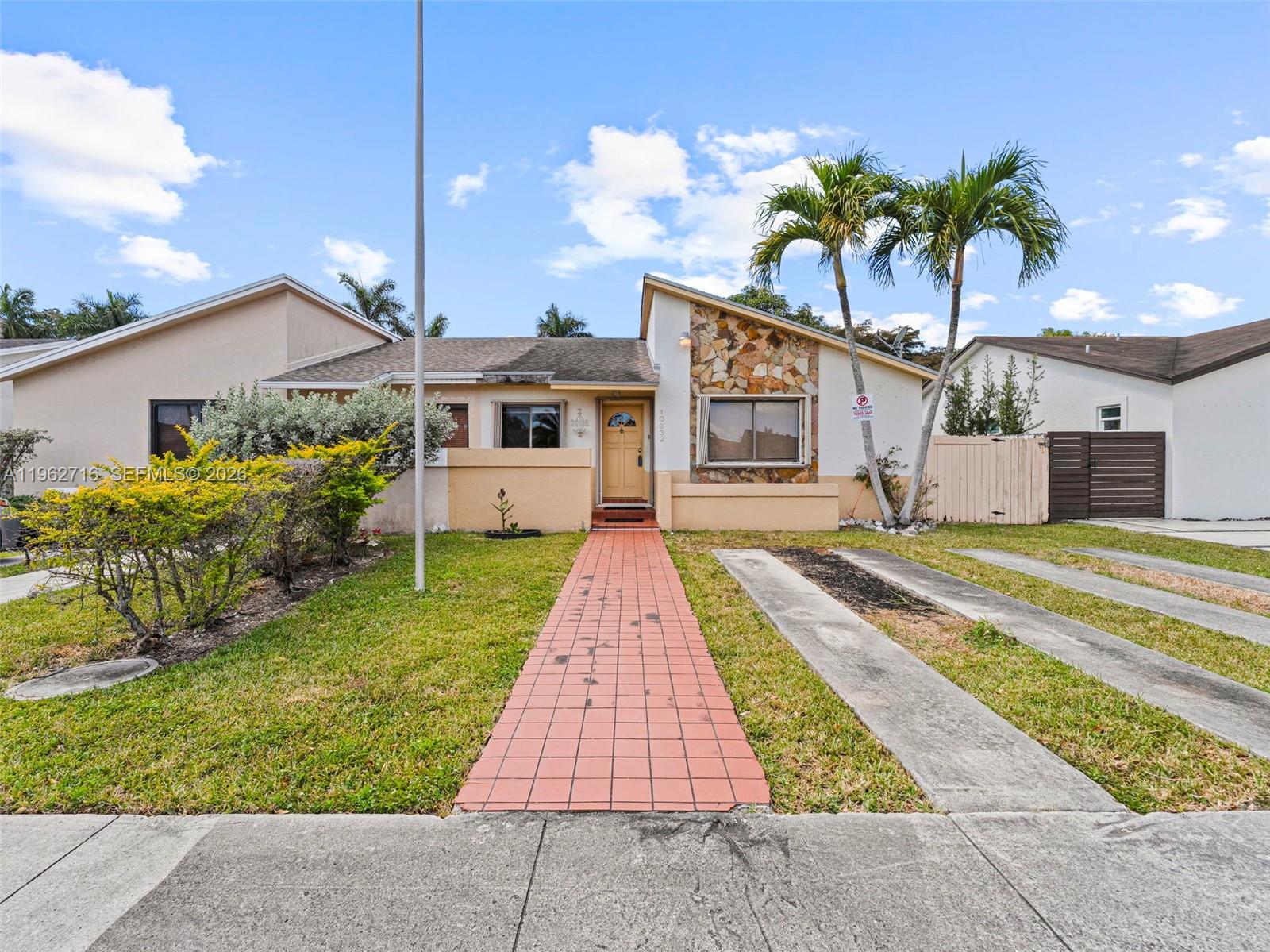 AILEEN-SUSAN - Residential