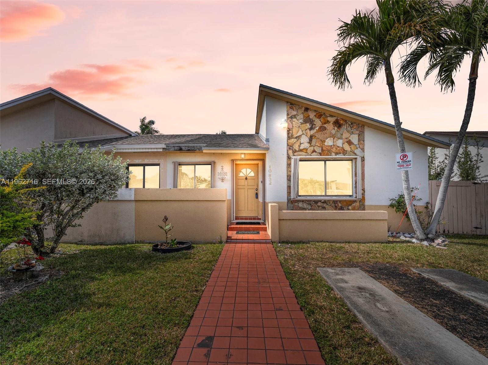 AILEEN-SUSAN - Residential