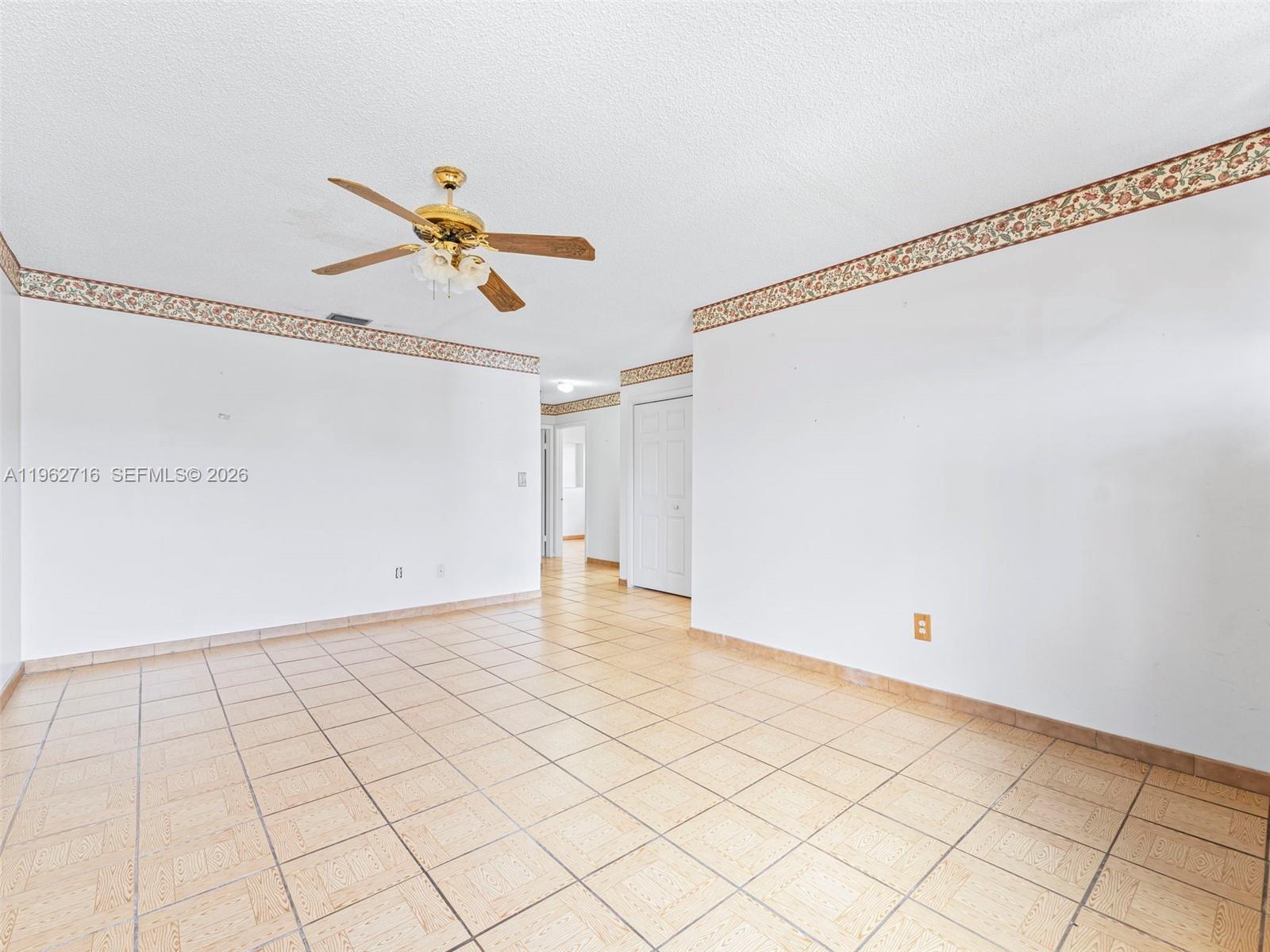 AILEEN-SUSAN - Residential