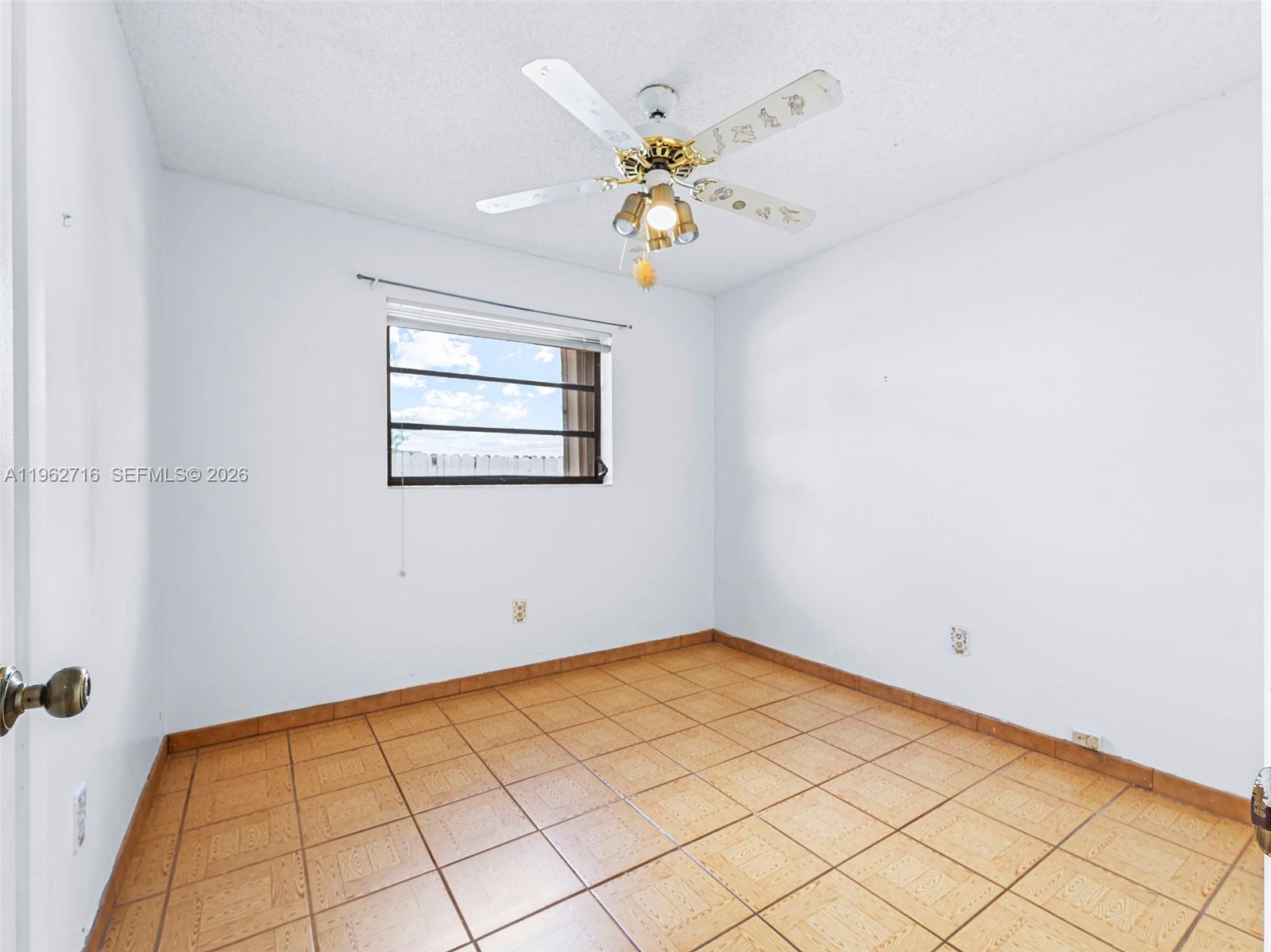 AILEEN-SUSAN - Residential