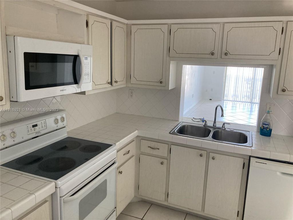 Photo of 1893 S Ocean Dr #708, Hallandale Beach, FL 33009 (MLS # A11316921)