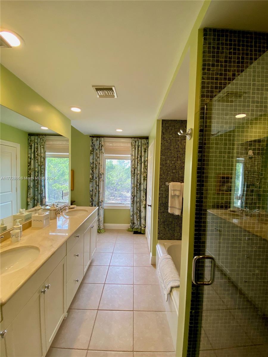 ISLAND CROSSINGS (AKA BRI - Residential Lease