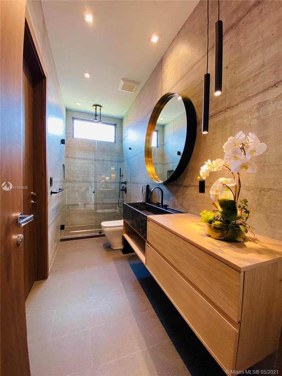 KEYSTONE ISLAND NO 5 - Residential