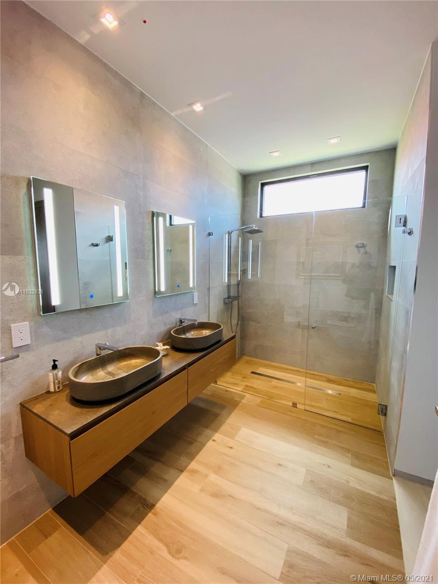 KEYSTONE ISLAND NO 5 - Residential