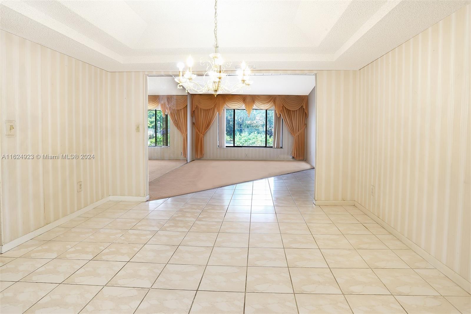 COUNTRY LAKE MANORS SEC 1 - Residential