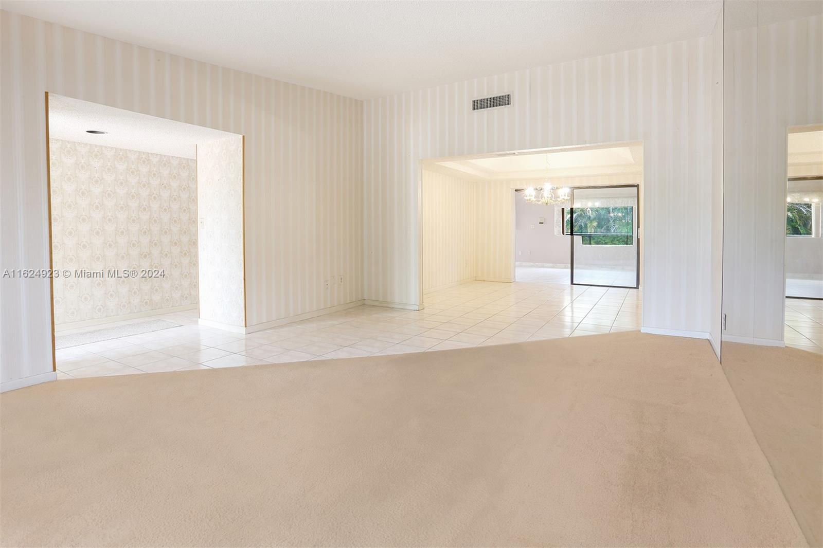 COUNTRY LAKE MANORS SEC 1 - Residential