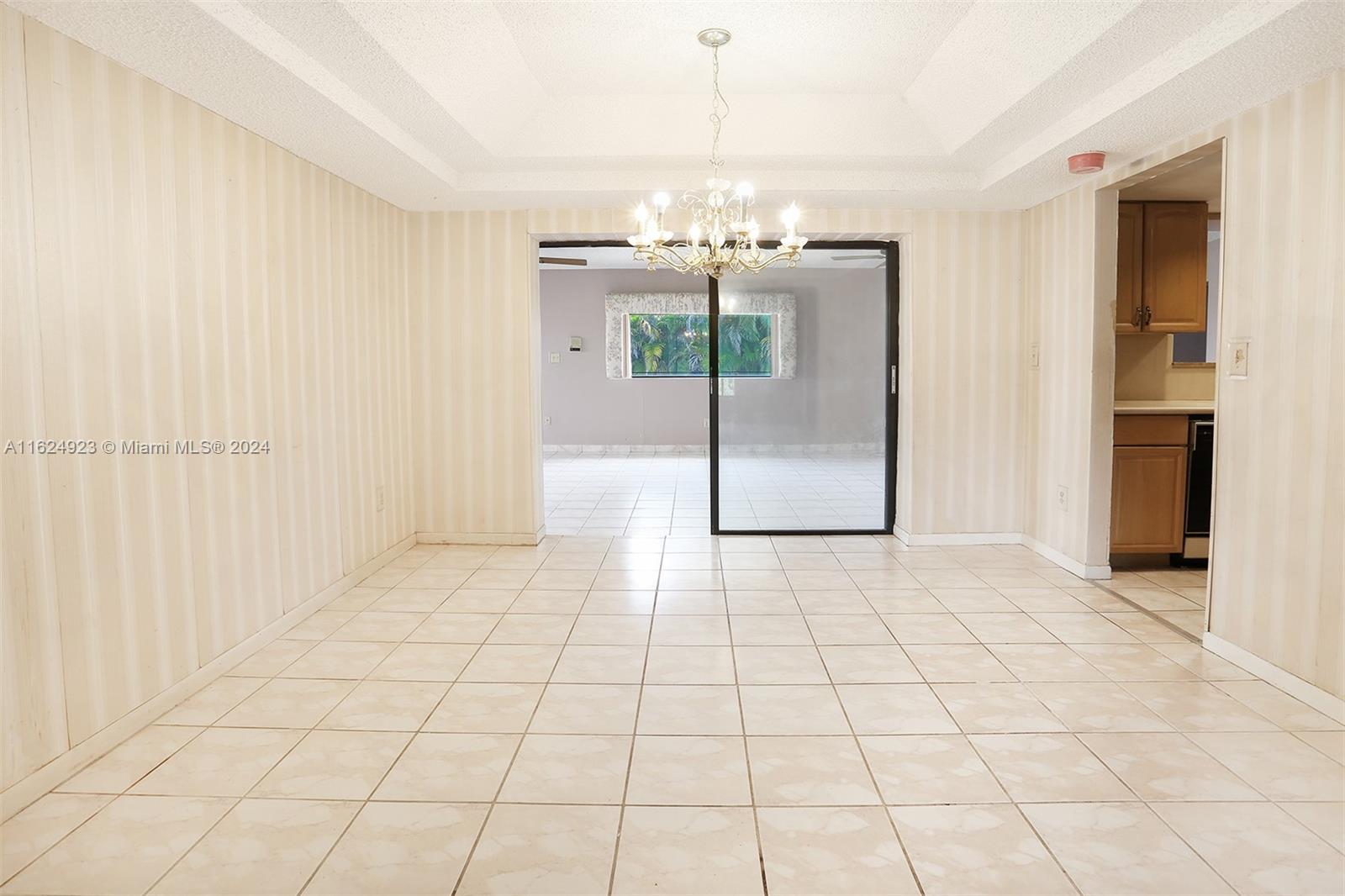 COUNTRY LAKE MANORS SEC 1 - Residential