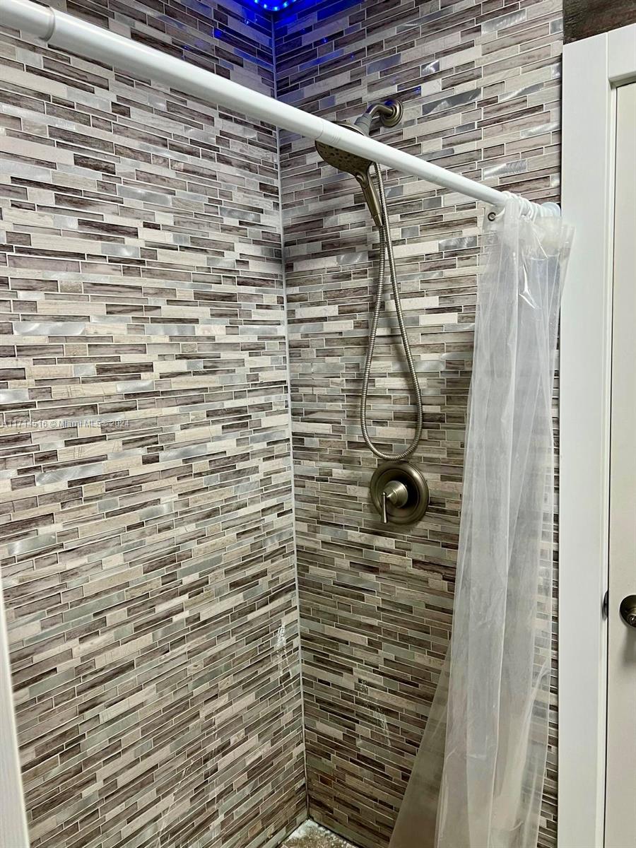 ANDOVER 1ST ADDN - Residential Lease