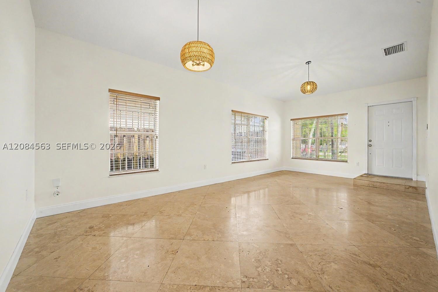 309 SW 2nd St