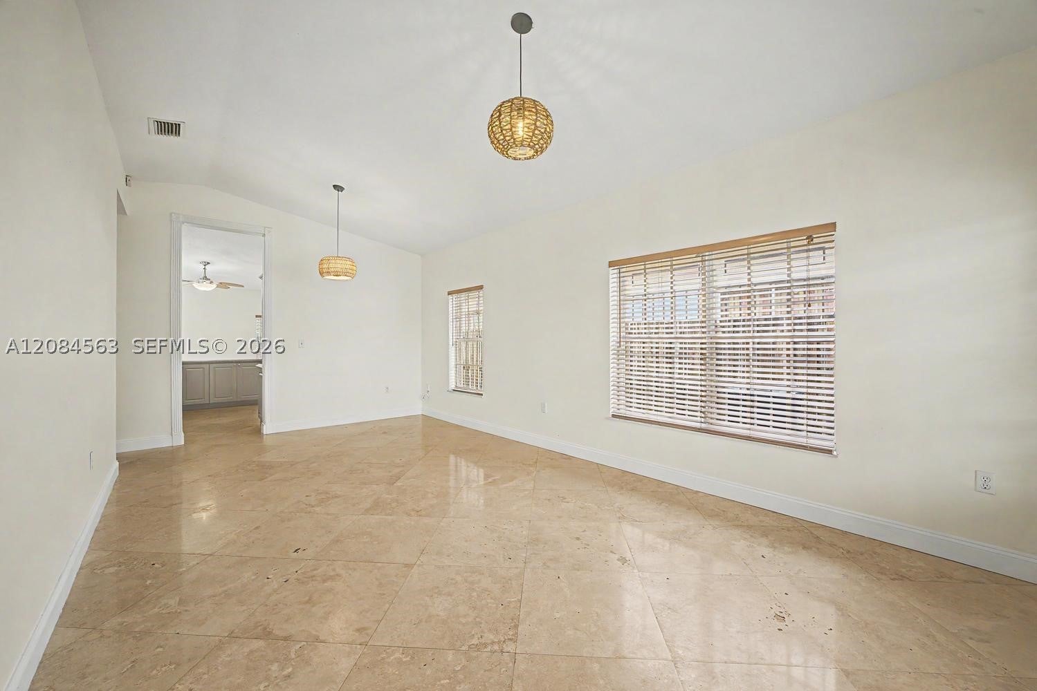 309 SW 2nd St
