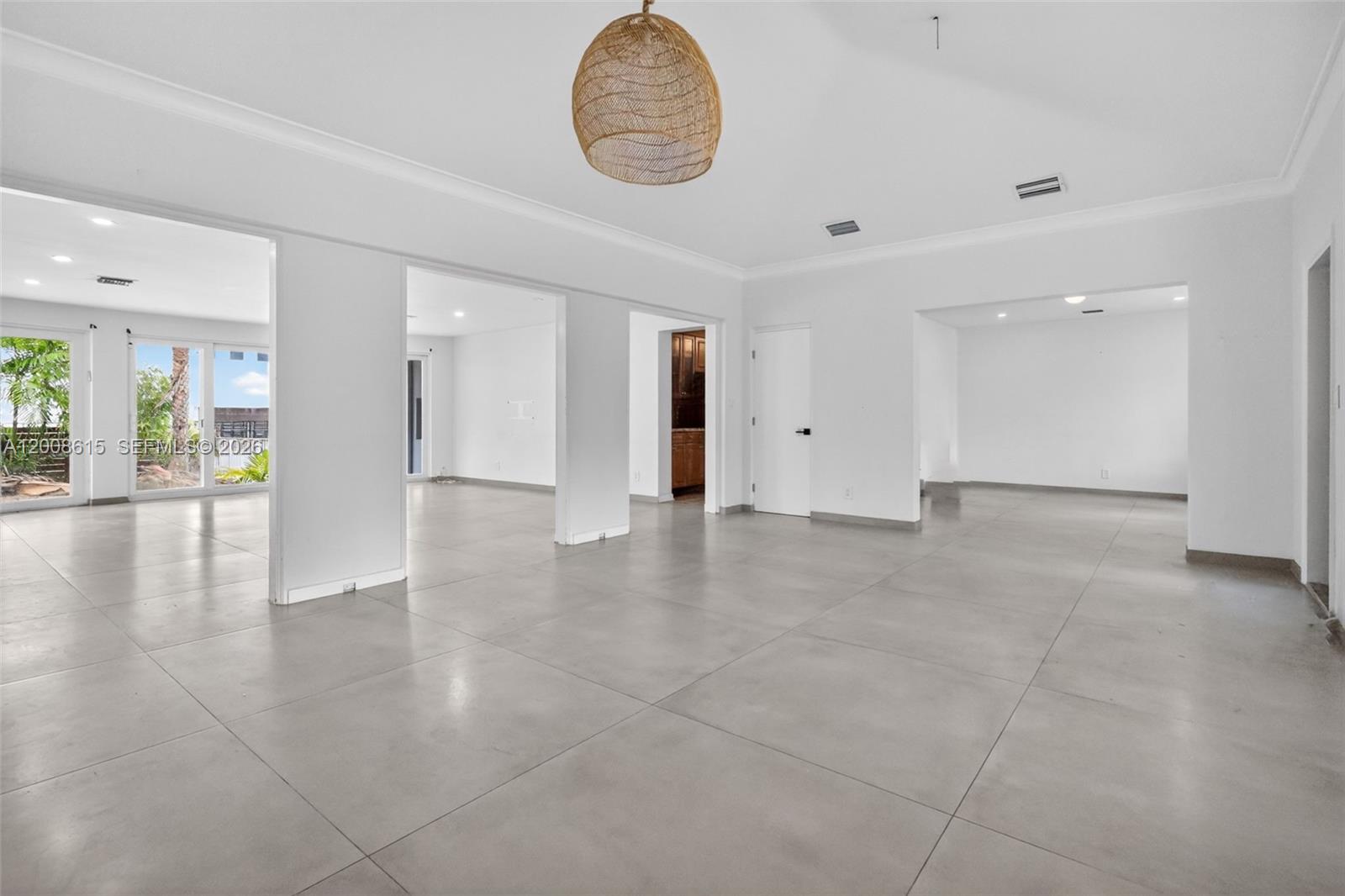HOLLYWOOD LAKES SECTION - Residential