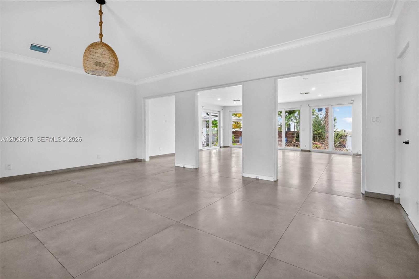 HOLLYWOOD LAKES SECTION - Residential