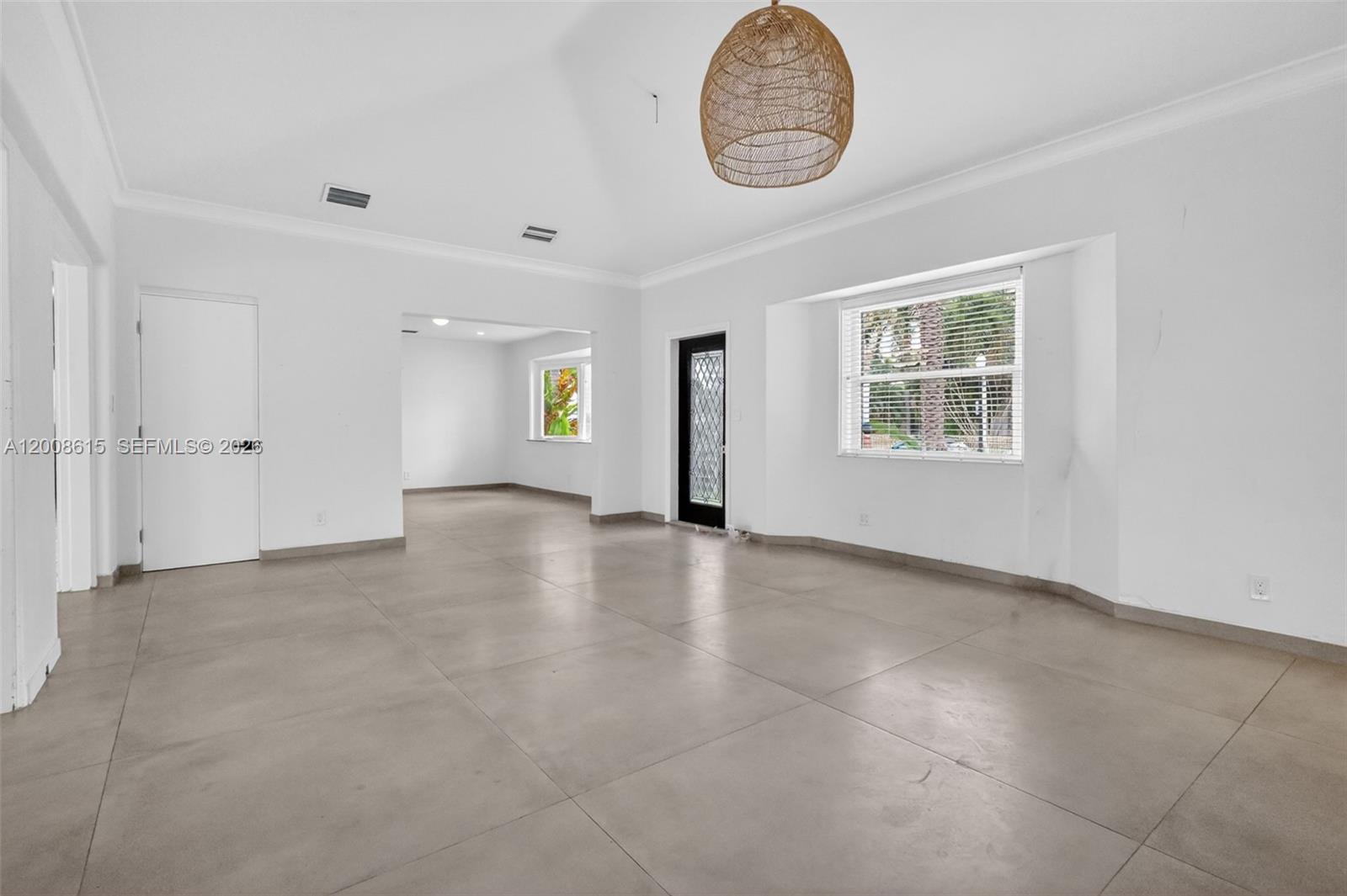 HOLLYWOOD LAKES SECTION - Residential