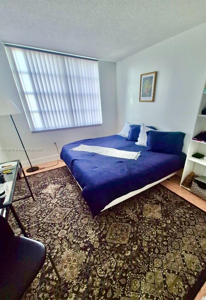 COMMODORE PLAZA CONDO - Residential