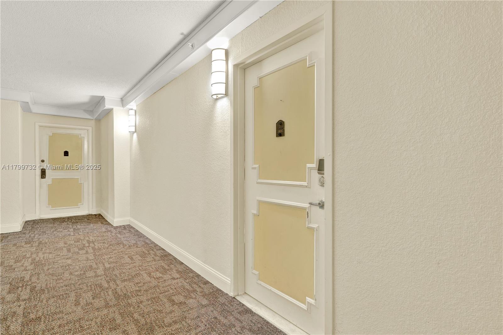 COMMODORE PLAZA CONDO - Residential