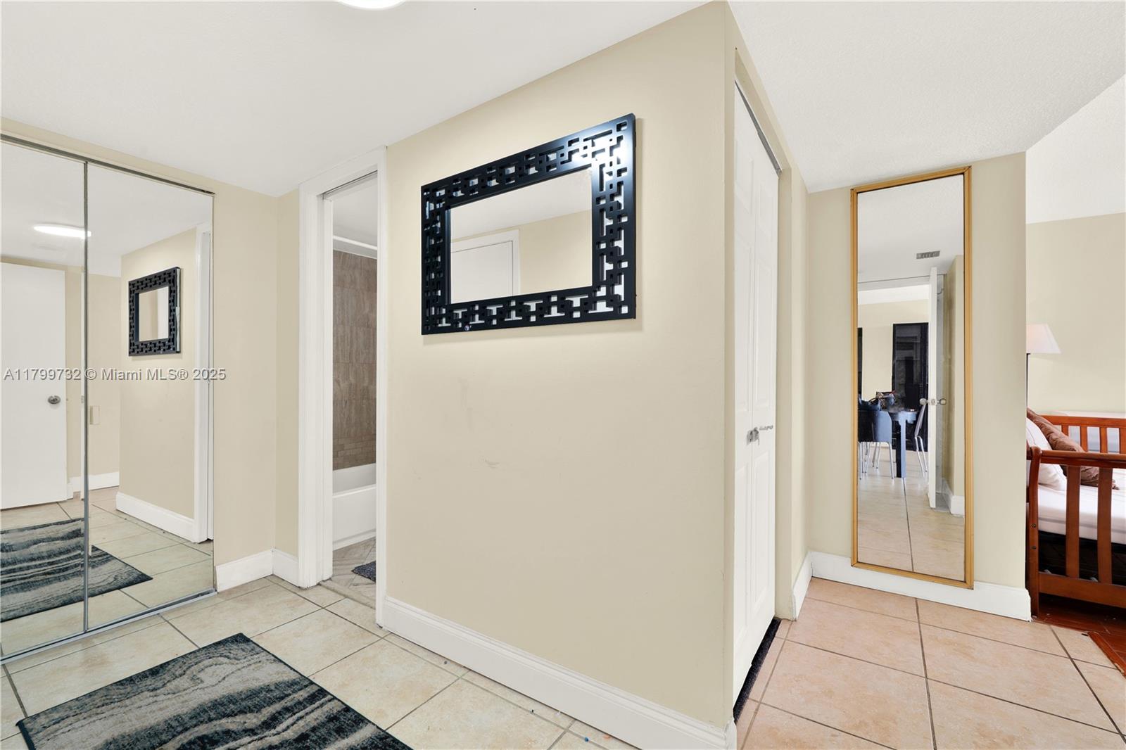 COMMODORE PLAZA CONDO - Residential