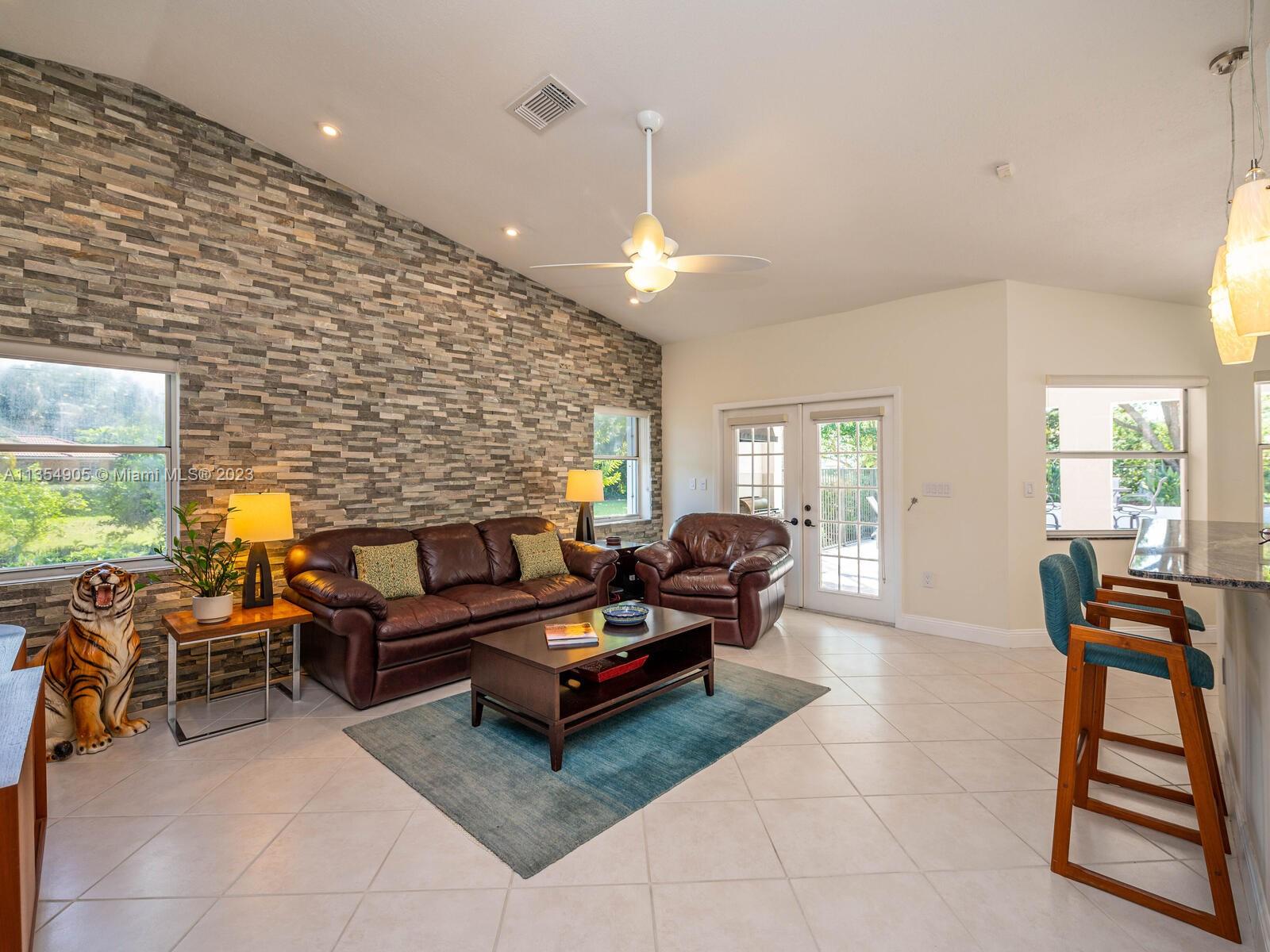 SHENANDOAH SECTION THREE - Residential