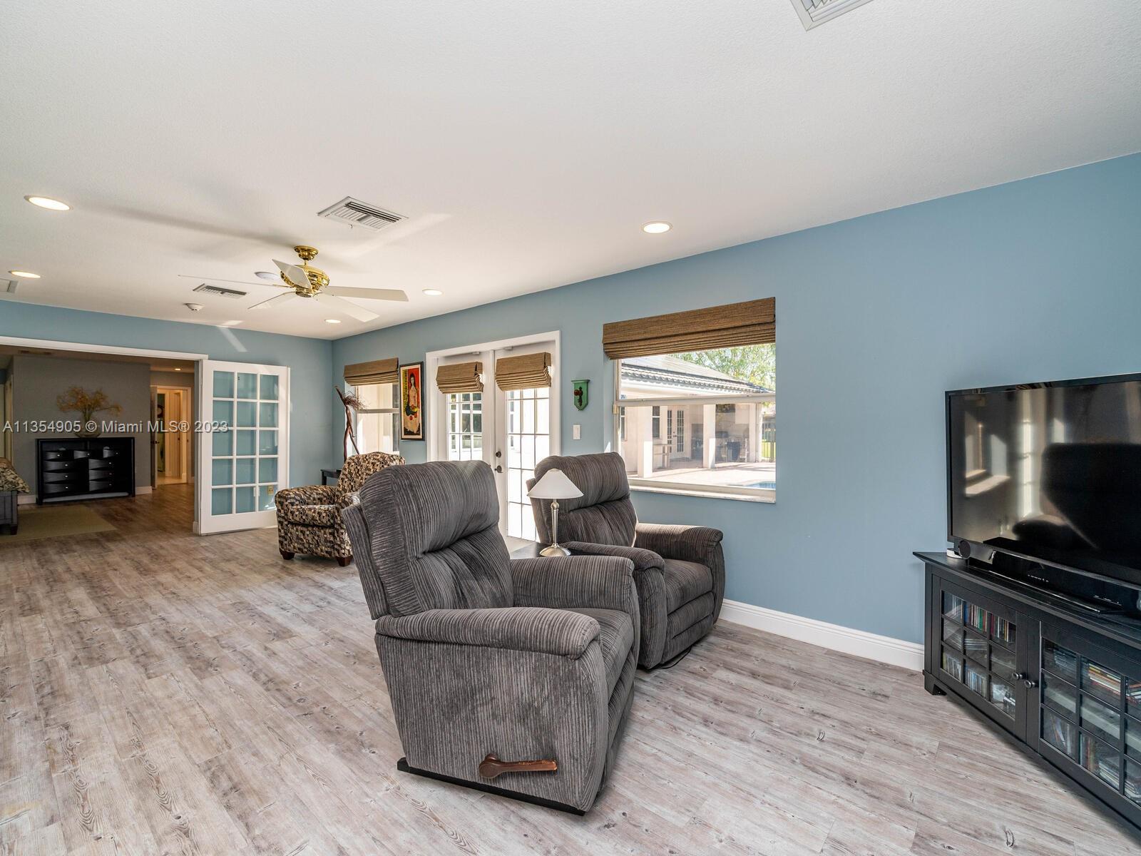 SHENANDOAH SECTION THREE - Residential